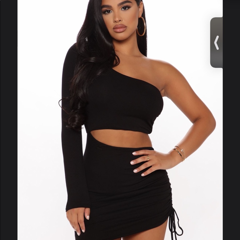 One sleeve black cut out dress
